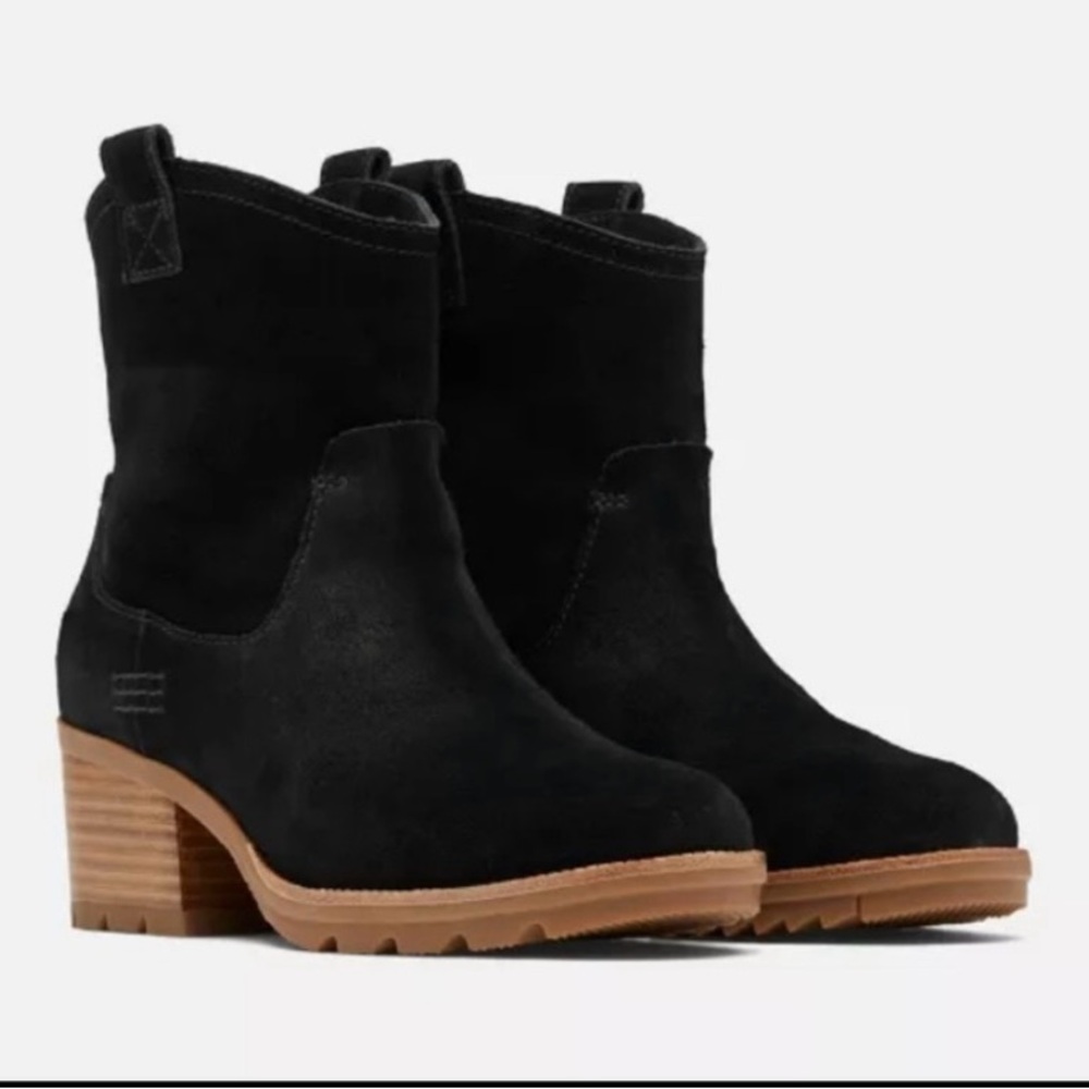 Sorel Black Suede Waterproof Heeled Boots size 9.5